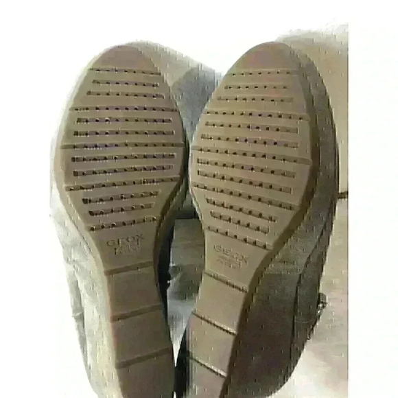 Geox Respira Women's Size 39 Gray Suede Wedges Heel Ankle Boots Style #D03Q8M - Picture 5 of 11